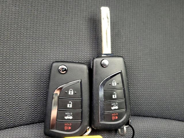 Photo of 2021 Silver Toyota Corolla