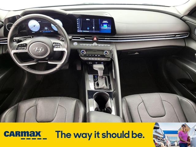 Photo of 2023 Blue Hyundai ELANTRA
