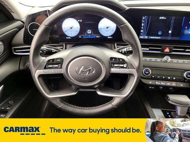 Photo of 2023 Blue Hyundai ELANTRA