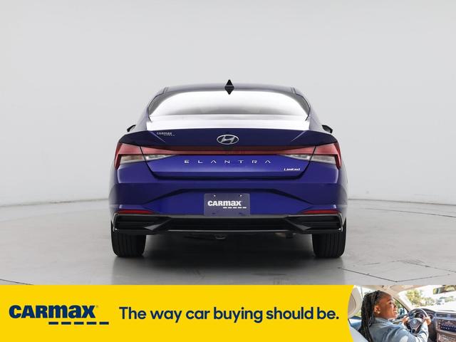 Photo of 2023 Blue Hyundai ELANTRA