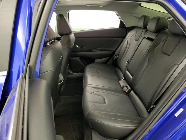 Photo of 2023 Blue Hyundai ELANTRA