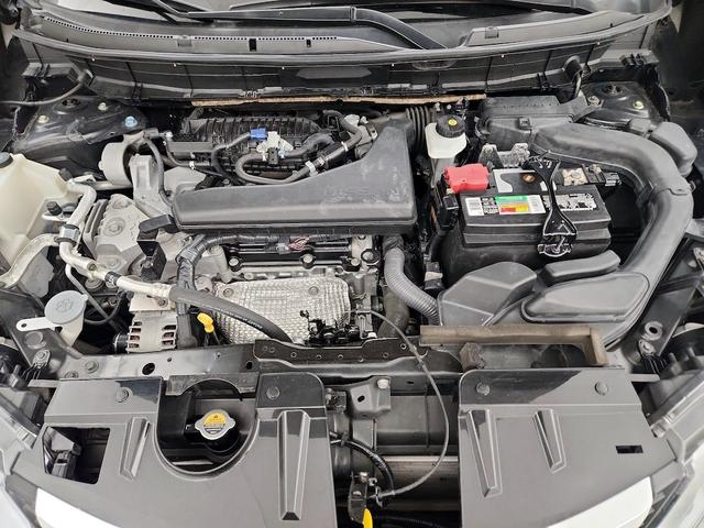 Photo of 2020 Black Nissan Rogue