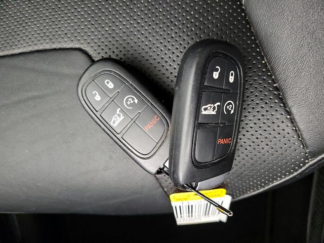 Photo of 2019 Black Jeep Cherokee