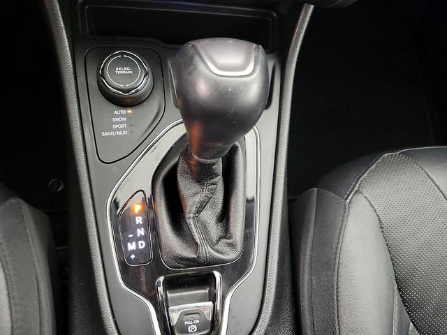 Photo of 2019 Black Jeep Cherokee
