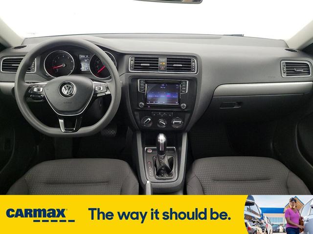 2016 Volkswagen Jetta