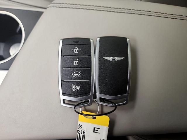 Photo of 2019 Gray Genesis G70