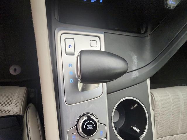 Photo of 2019 Gray Genesis G70