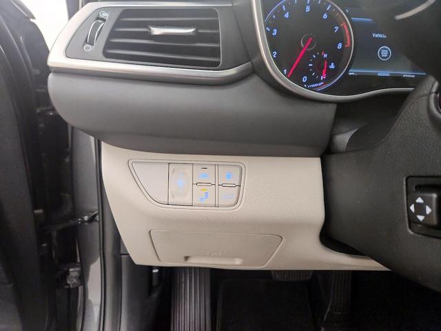 Photo of 2019 Gray Genesis G70