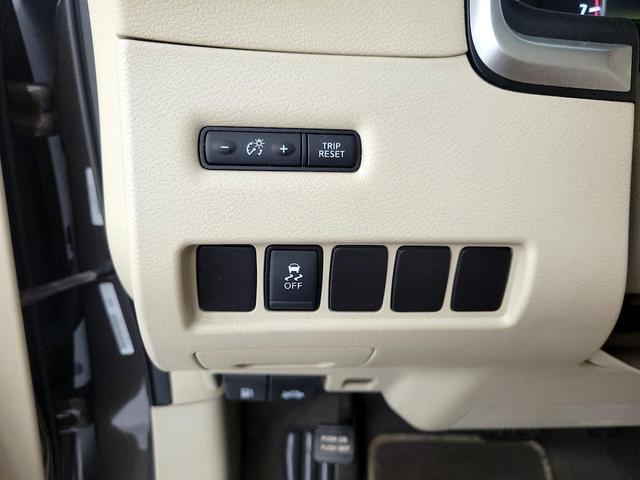 Photo of 2018 Brown Nissan Murano