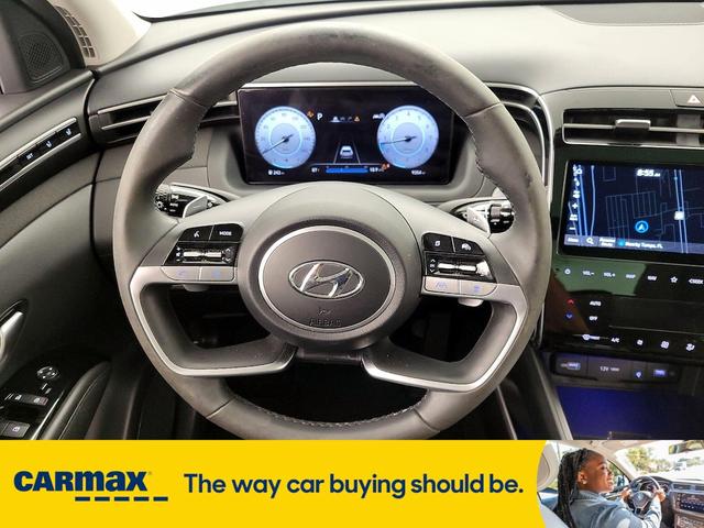 Photo of 2023 White Hyundai TUCSON