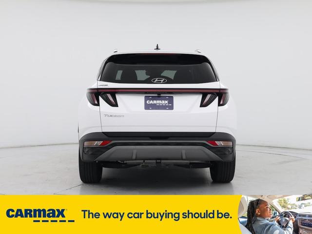 Photo of 2023 White Hyundai TUCSON