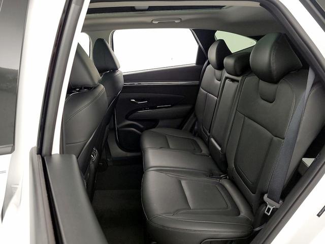 Photo of 2023 White Hyundai TUCSON