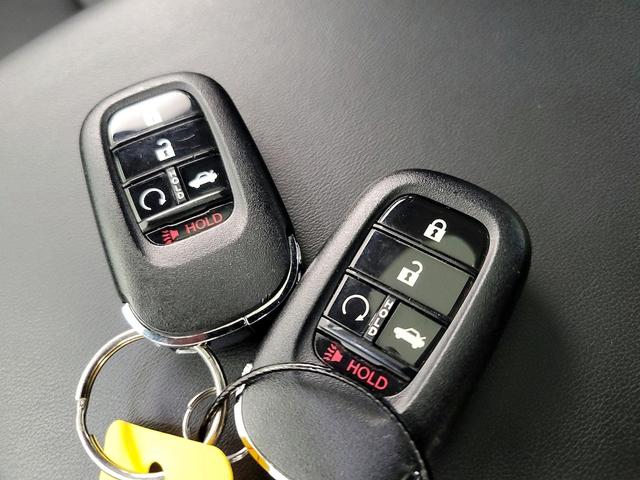 Photo of 2023 White Honda Accord Hybrid