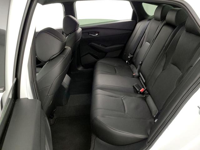 Photo of 2023 White Honda Accord Hybrid