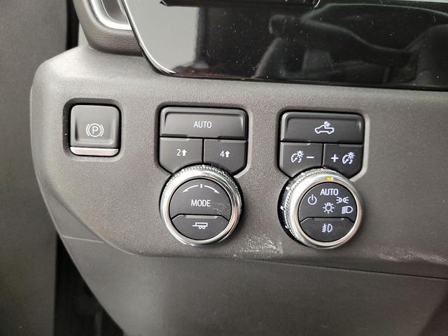 Photo of 2024 Black GMC Sierra 1500