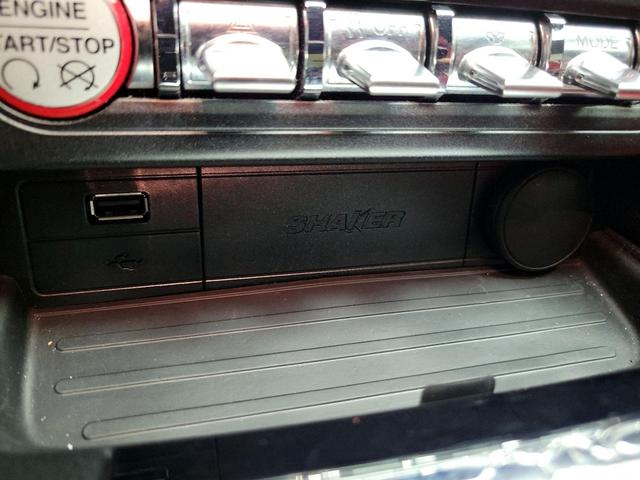 Photo of 2015 Gray Ford Mustang