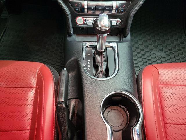 Photo of 2015 Gray Ford Mustang