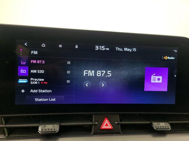 Photo of 2023 White Kia Sportage