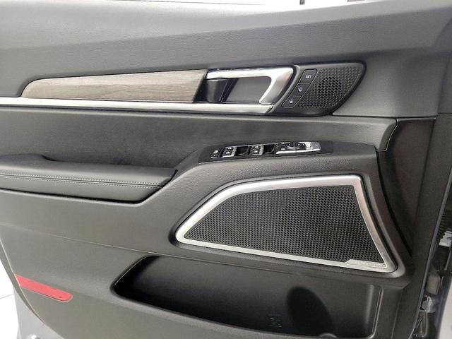 Photo of 2022 Gray Kia Telluride