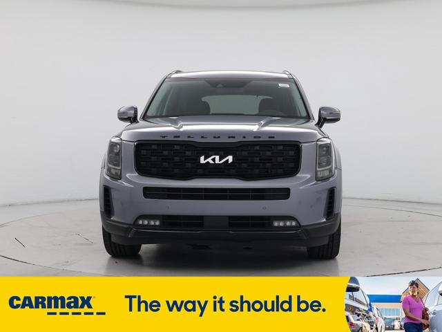 Photo of 2022 Gray Kia Telluride