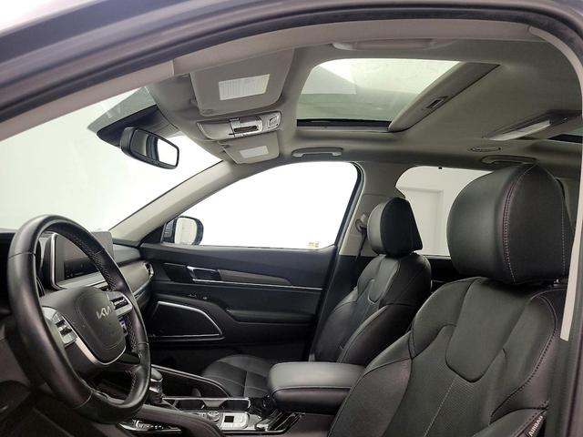 Photo of 2022 Gray Kia Telluride