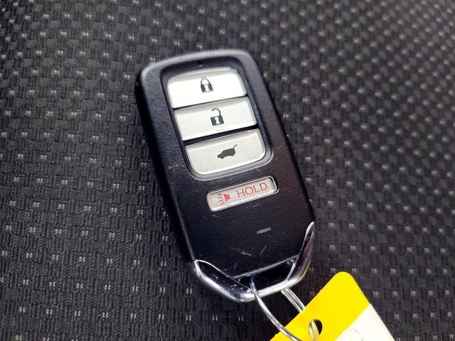 Photo of 2022 White Honda HR-V