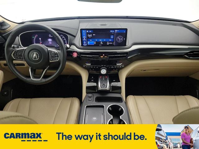 Photo of 2025 White Acura MDX
