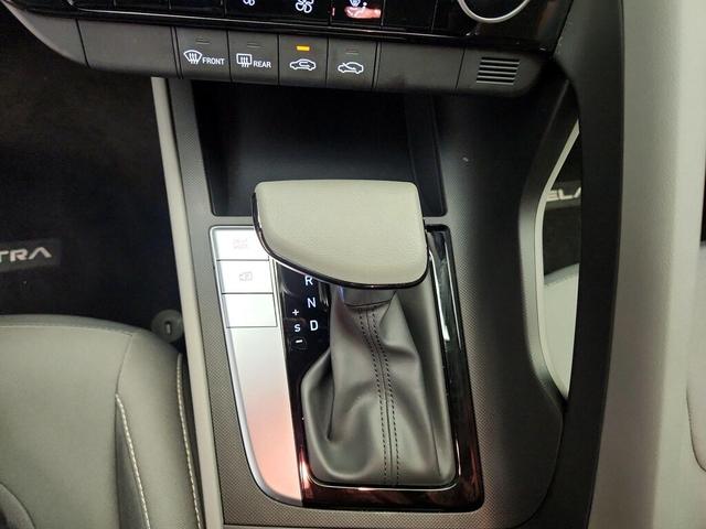 Photo of 2024 Gray Hyundai ELANTRA