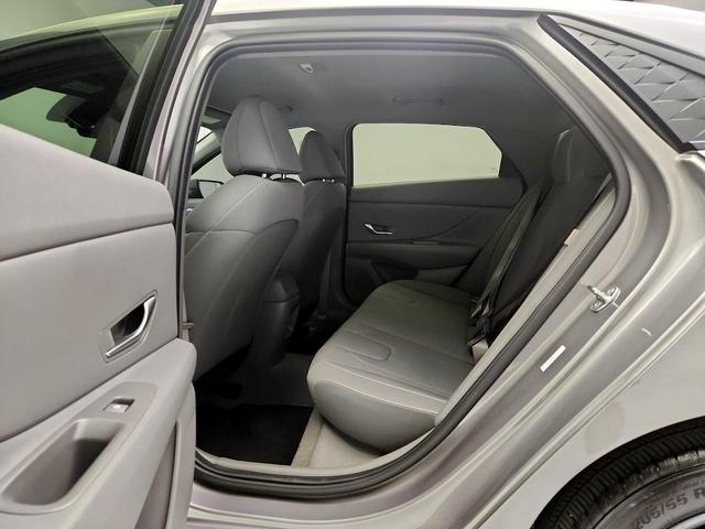 Photo of 2024 Gray Hyundai ELANTRA
