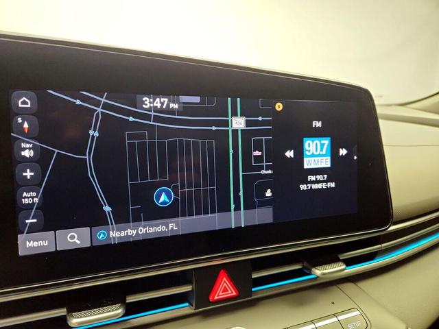 Photo of 2024 Gray Hyundai ELANTRA