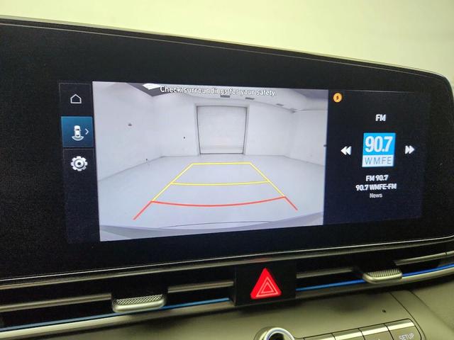 Photo of 2024 Gray Hyundai ELANTRA