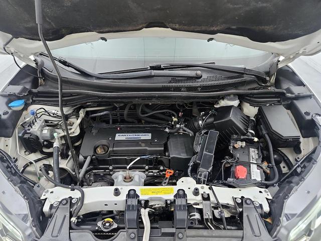 Photo of 2015 White Honda CR-V