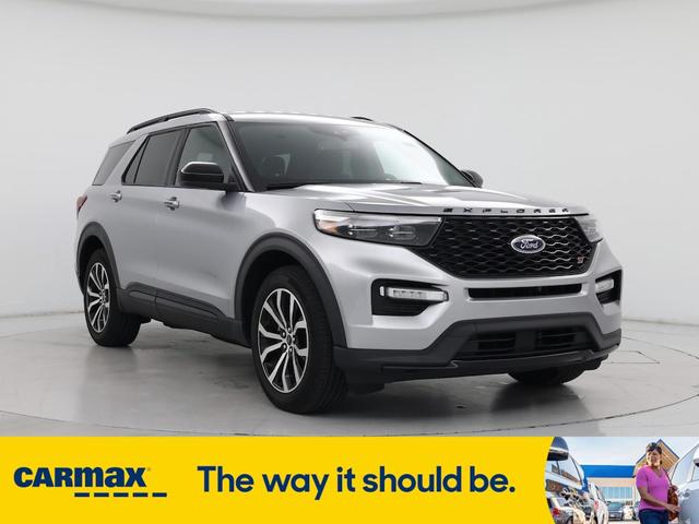 Photo of 2022 Silver Ford Explorer