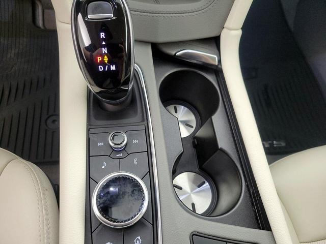 Photo of 2021 White Cadillac XT5