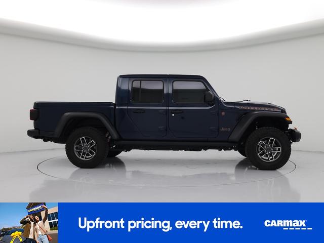 Photo of 2025 Blue Jeep Gladiator