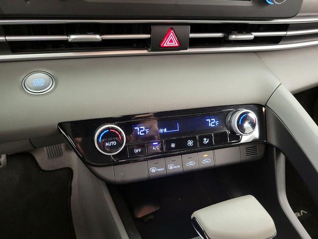Photo of 2023 Blue Hyundai ELANTRA