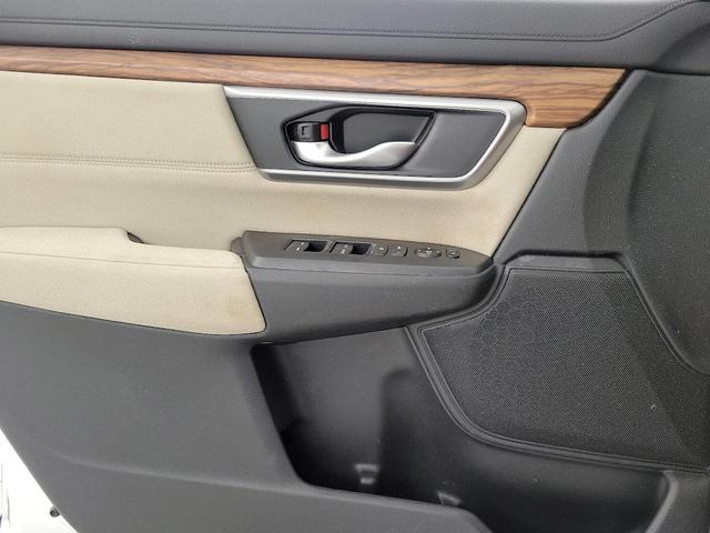Photo of 2020 White Honda CR-V