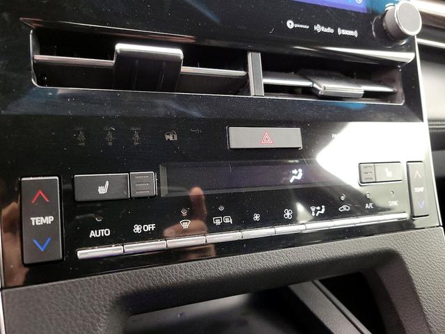 Photo of 2021 Black Toyota Avalon