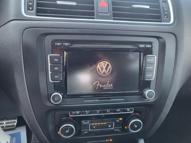Photo of 2012 Platinum Gray Metallic Volkswagen Jetta