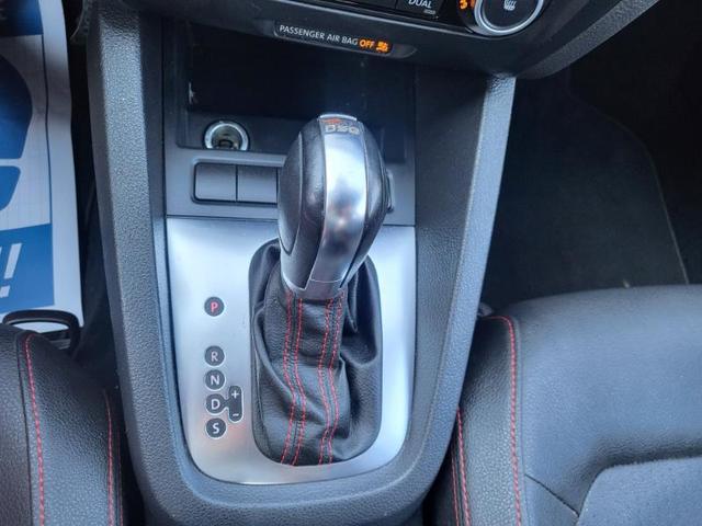 Photo of 2012 Platinum Gray Metallic Volkswagen Jetta