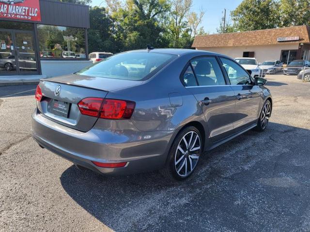 Photo of 2012 Platinum Gray Metallic Volkswagen Jetta