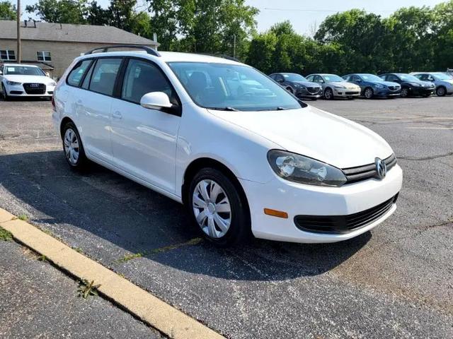 Photo of 2012 Candy White Volkswagen Jetta SportWagen