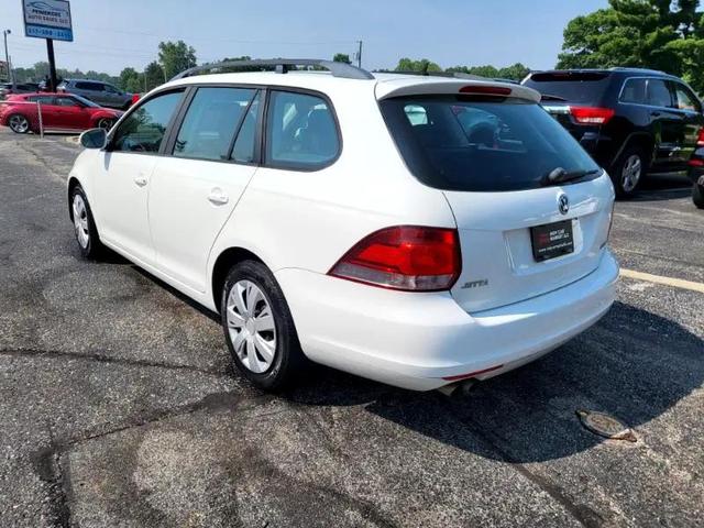 Photo of 2012 Candy White Volkswagen Jetta SportWagen