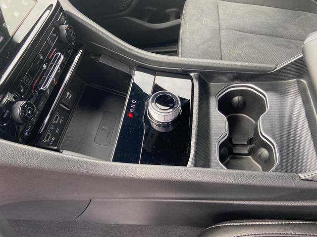 Photo of 2024 Silver Zynith Jeep Grand Cherokee