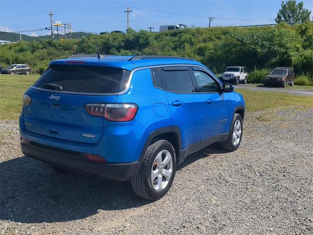 Photo of 2019 Laser Blue Pearlcoat Jeep Compass
