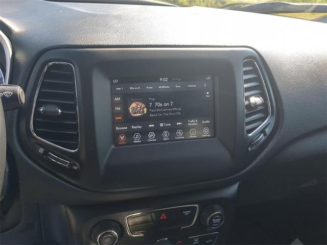 Photo of 2019 Laser Blue Pearlcoat Jeep Compass