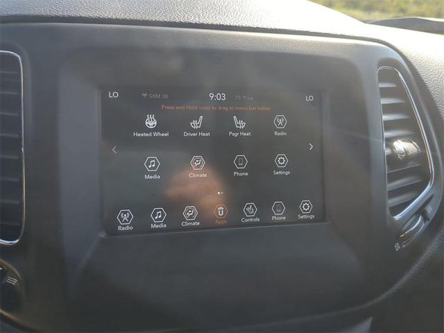 Photo of 2019 Laser Blue Pearlcoat Jeep Compass