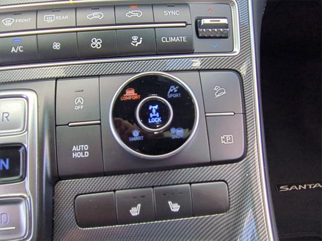 Photo of 2023 Shimmering Silver Pearl Hyundai SANTA FE