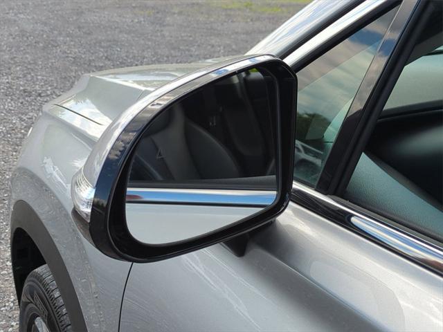 Photo of 2023 Shimmering Silver Pearl Hyundai SANTA FE