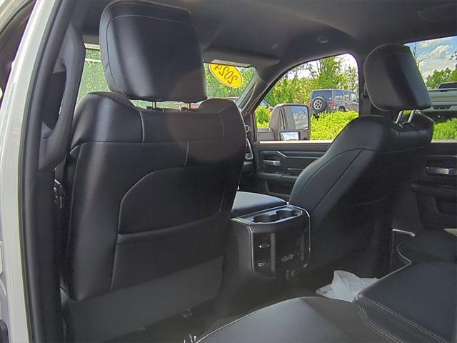 Photo of 2024 Pearl White RAM 2500